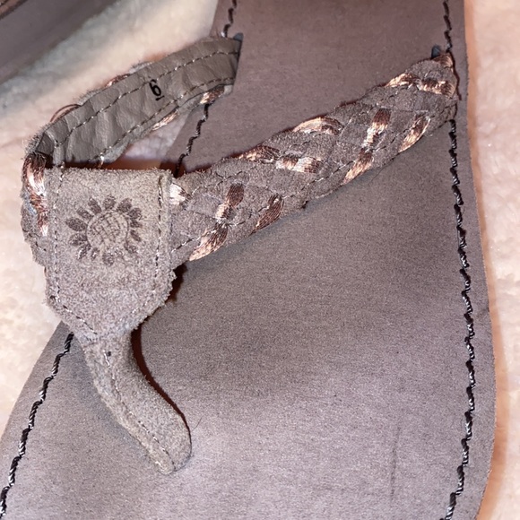 Yellow Box Gray Slide Thong Sandals size 6 - Picture 6 of 7